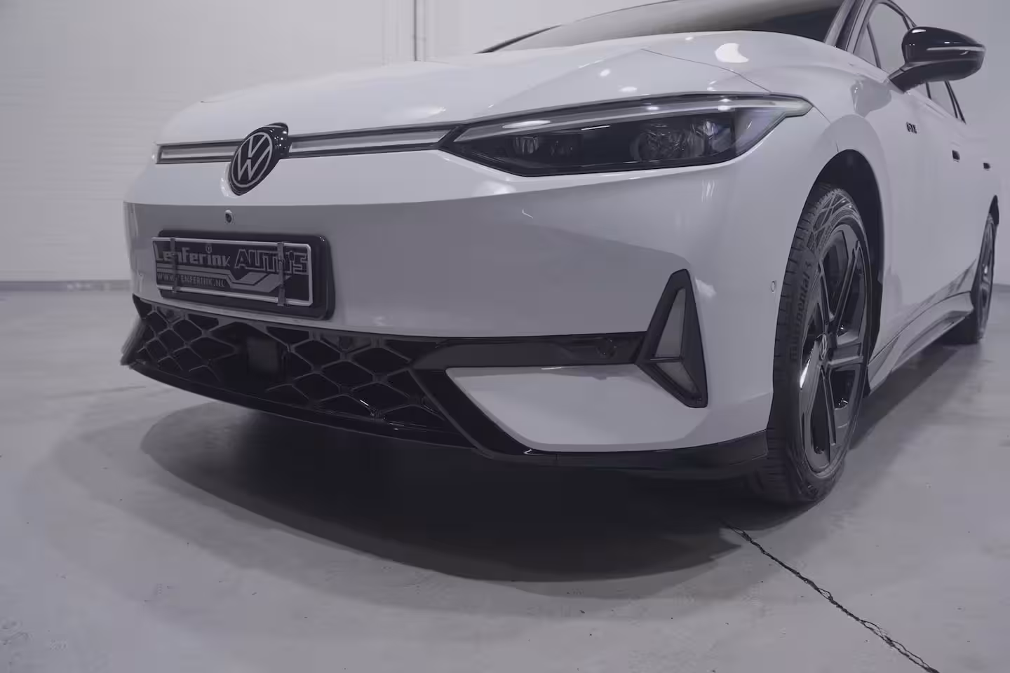 Volkswagen ID.7 GTX 86KWh 4Motion SOH 97% Head-Up Display Navi Apple Carplay Achteruitrijcamera 20"-lmv St
