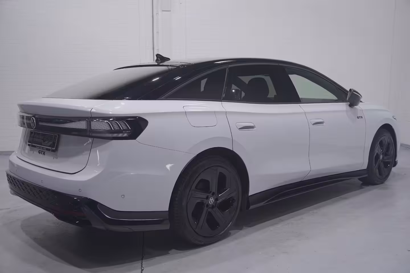 Volkswagen ID.7 GTX 86KWh 4Motion SOH 97% Head-Up Display Navi Apple Carplay Achteruitrijcamera 20"-lmv St
