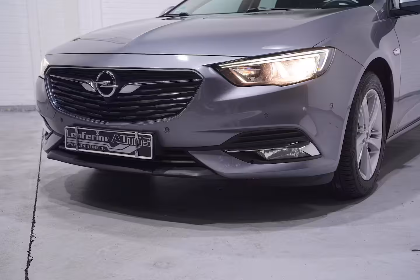Opel Insignia Grand Sport 1.6 CDTI Business Executive navigatie led-verlichting cruise-controle stoel/stuur-verwarmi