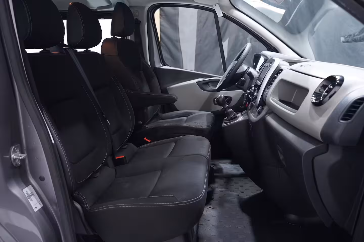 Renault Trafic 1.6 dCi 125 pk Dubbel Cabine L2 Navi, Trekhaak Airco ECC, Cruise Control, Slechts 117 dkm,