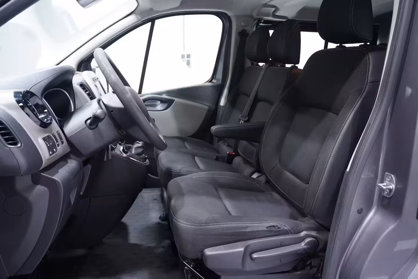Renault Trafic 1.6 dCi 125 pk Dubbel Cabine L2 Navi, Trekhaak Airco ECC, Cruise Control, Slechts 117 dkm,