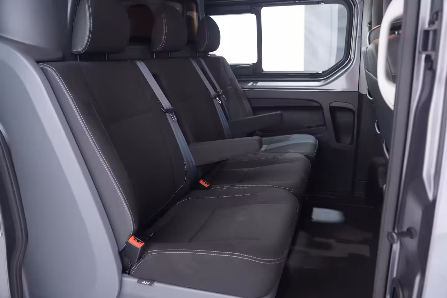 Renault Trafic 1.6 dCi 125 pk Dubbel Cabine L2 Navi, Trekhaak Airco ECC, Cruise Control, Slechts 117 dkm,