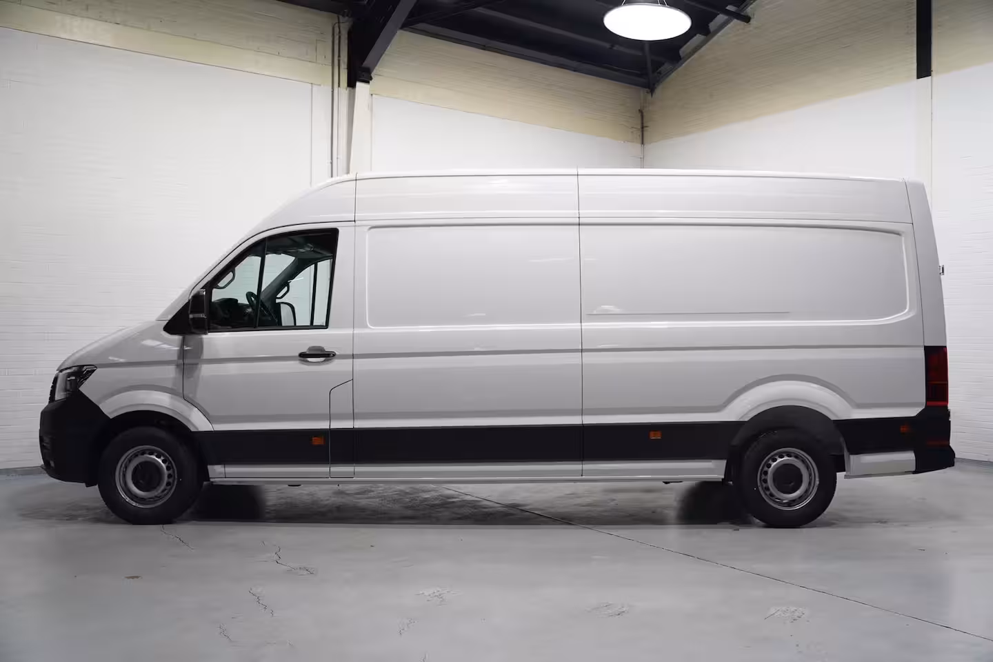 Volkswagen Crafter 2.0 TDI 140 pk L4H3 Airco, Cruise Control Geveerde Stoel, PDC V+A, 3-Zits, Nieuw ongebruik