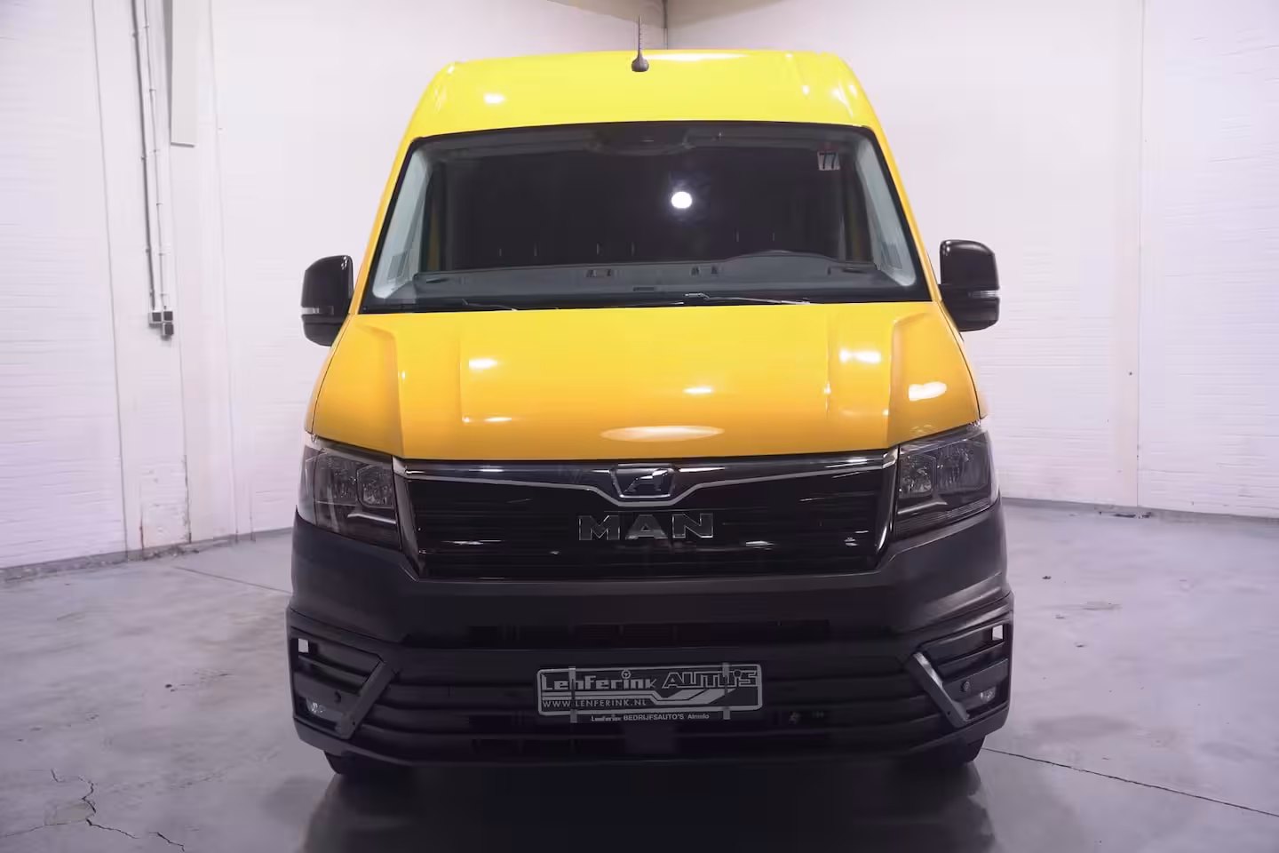MAN TGE 3.140 pk DSG Automaat L3H3 Airco, DHL Geel App Connect, Cruise Control, 270 Graden Deuren,