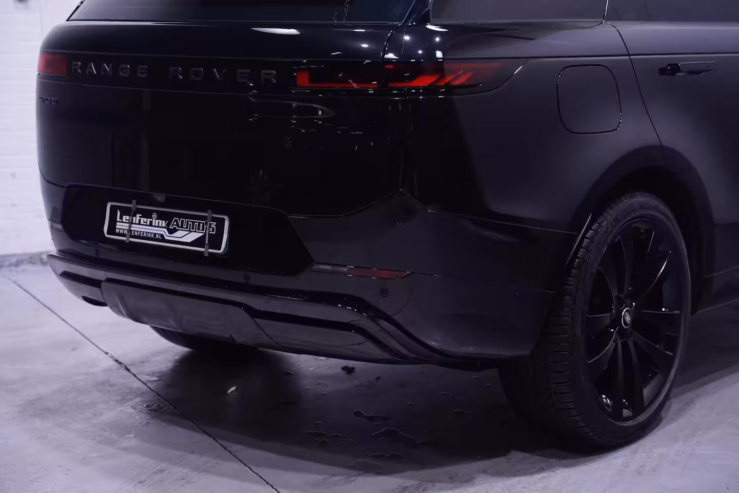 Land Rover Range Rover Sport D300 Dynamic SE Grijs Kenteken 2p Leder Bruin, 360 Camera, Navi, LED, Adapt. Cruise
