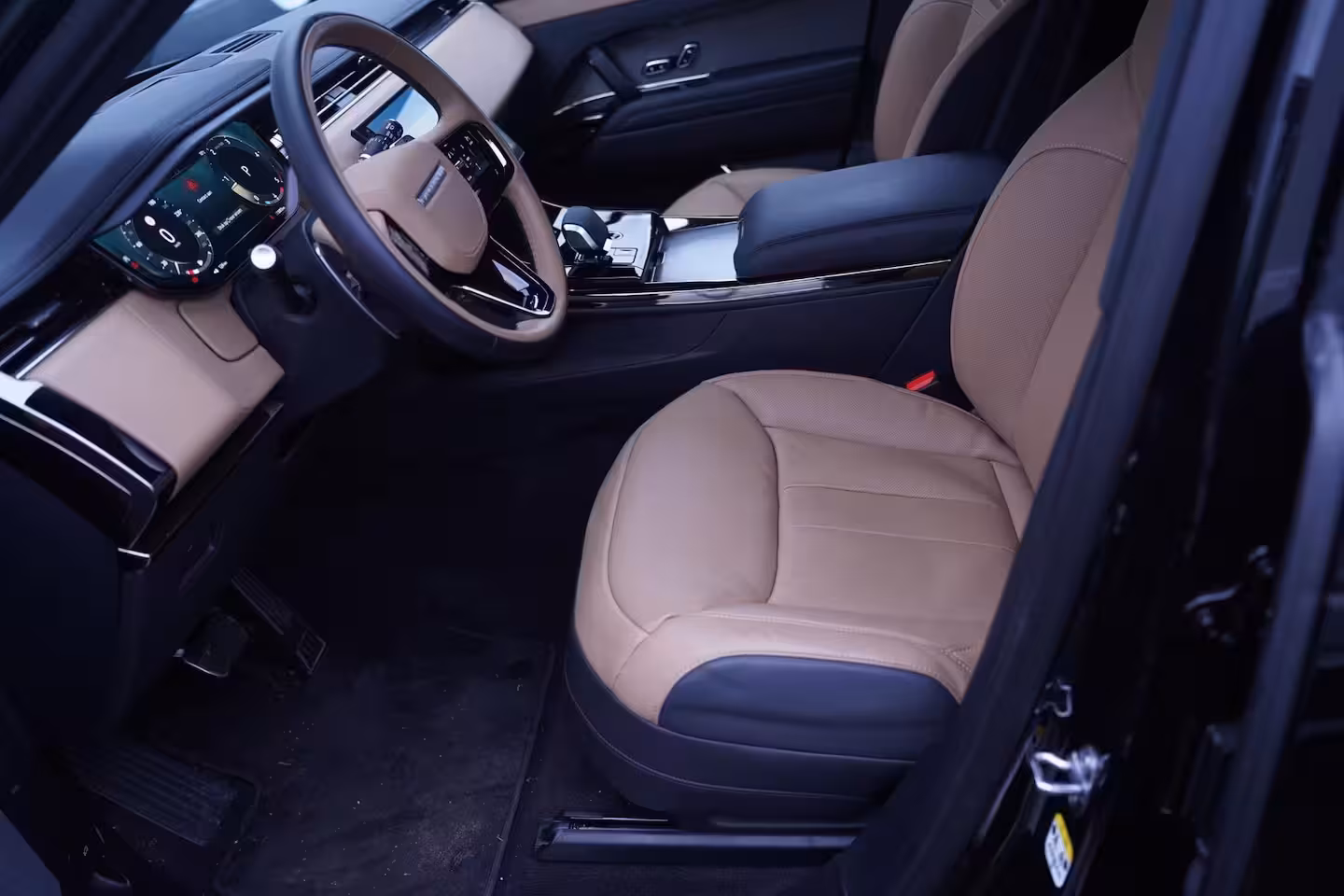Land Rover Range Rover Sport D300 Dynamic SE Grijs Kenteken 2p Leder Bruin, 360 Camera, Navi, LED, Adapt. Cruise