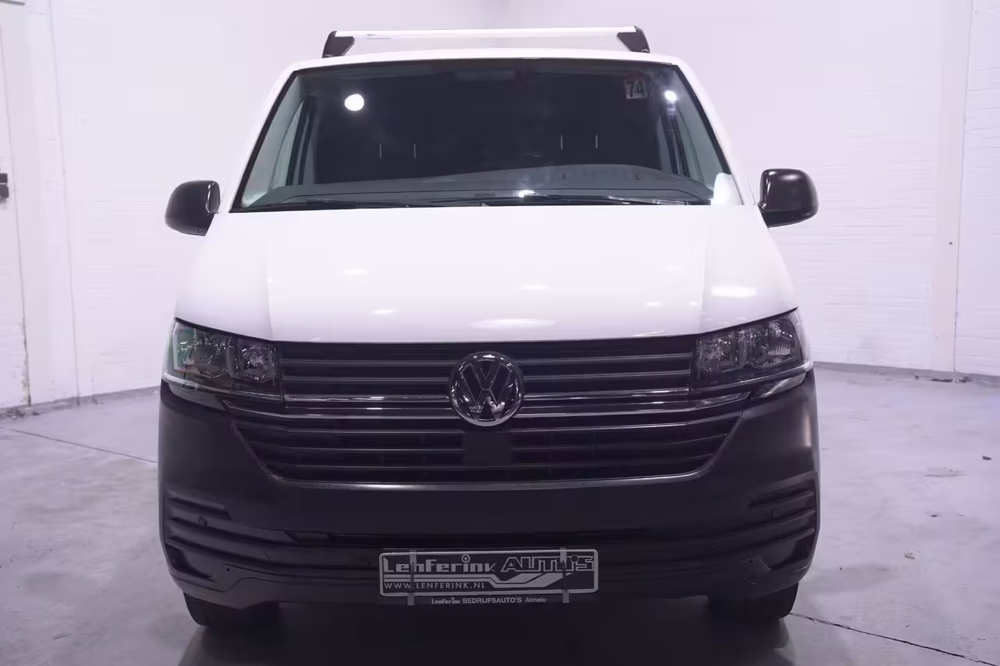 Volkswagen Transporter 2.0 TDI 110 pk L2H1 Airco, 2-Zits, Achterklep Laadruimte Pakket, PDC V+A, Dakdragers