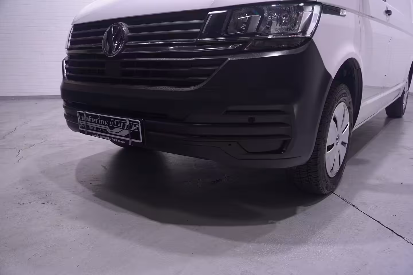 Volkswagen Transporter 2.0 TDI 110 pk L2H1 Airco, 2-Zits, Achterklep Laadruimte Pakket, PDC V+A, Dakdragers