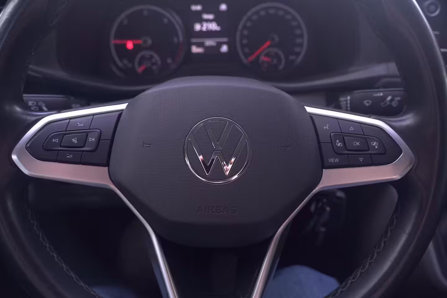 Volkswagen Transporter 2.0 TDI 110 pk L2H1 Airco, 2-Zits, Achterklep Laadruimte Pakket, PDC V+A, Dakdragers