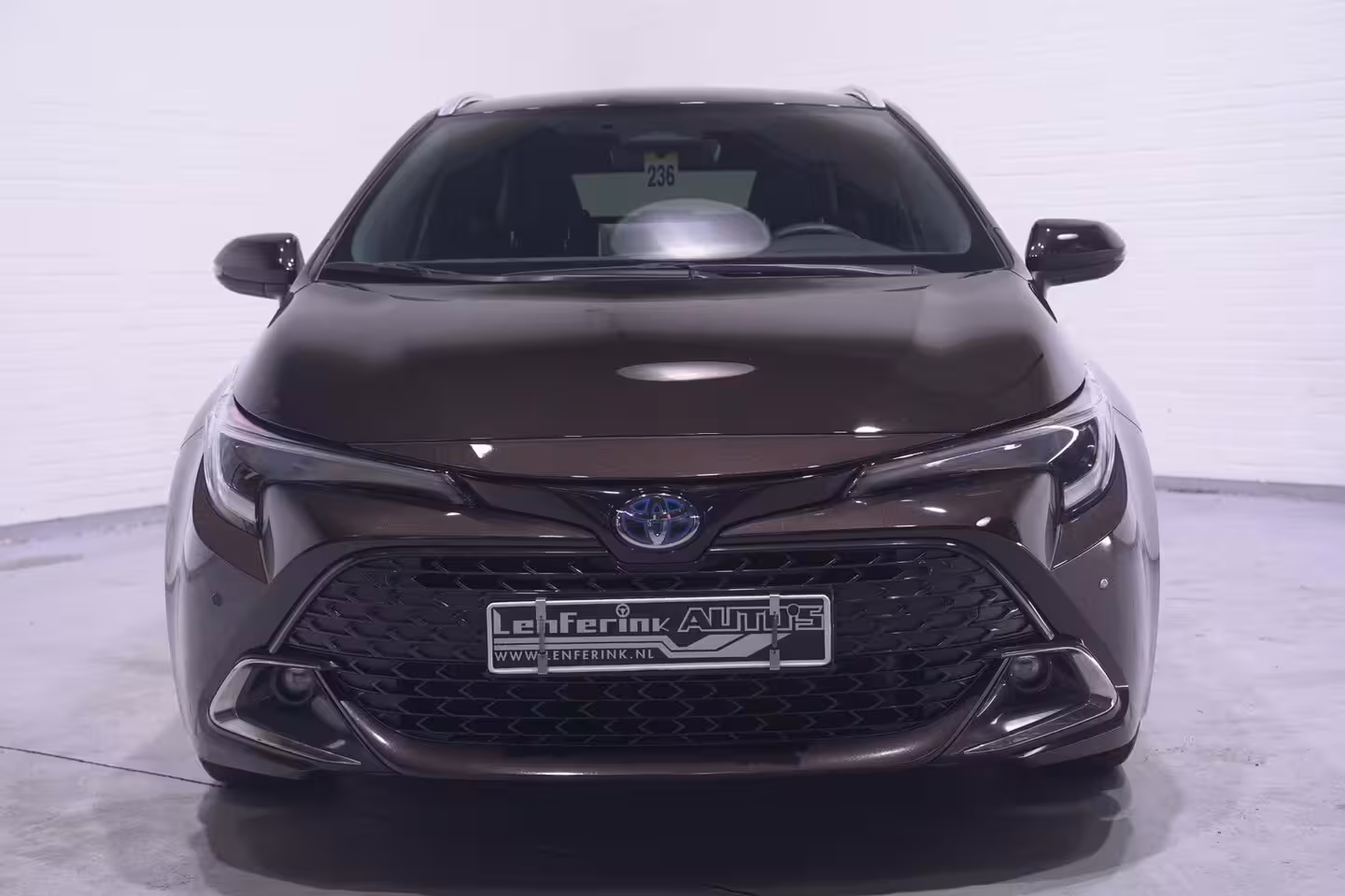 Toyota Corolla Touring Sports Hybrid 200 Business Plus navigatie camera stoel/stuur-verwarming half-lederen bekleding ap