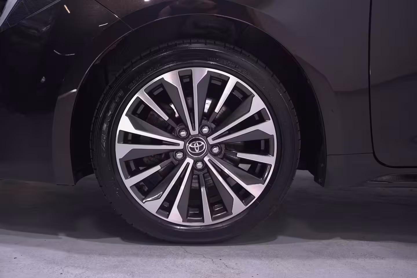 Toyota Corolla Touring Sports Hybrid 200 Business Plus navigatie camera stoel/stuur-verwarming half-lederen bekleding ap