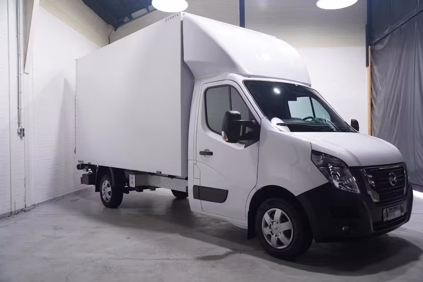 Renault Master 2.3 DCi 163 pk Bakwagen met Laadklep Navi, Airco Apple Carplay, Dakspoiler, Cruise Control