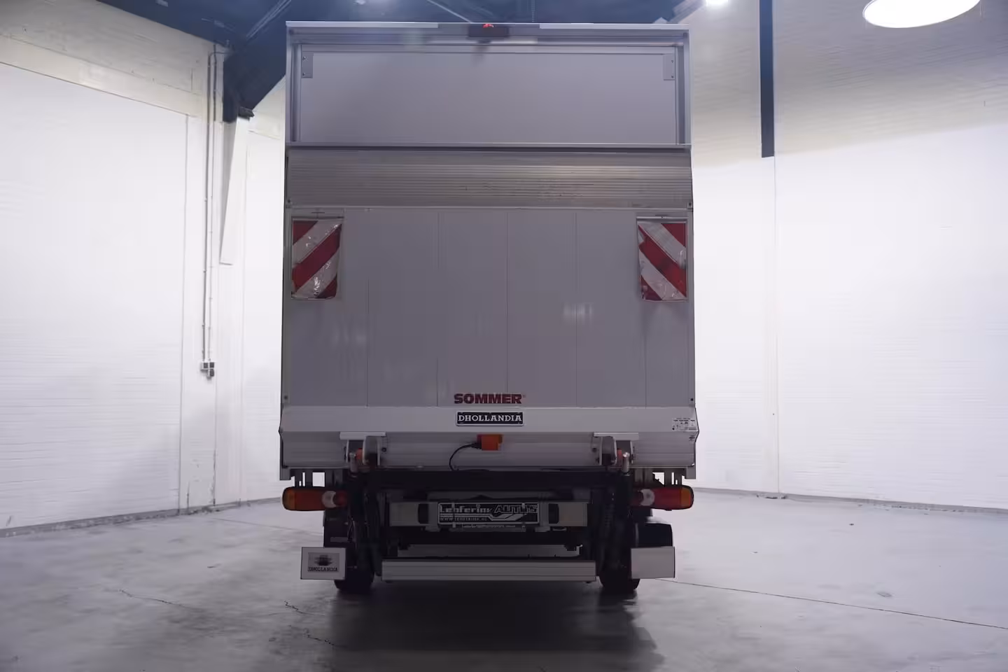 Renault Master 2.3 DCi 163 pk Bakwagen met Laadklep Navi, Airco Apple Carplay, Dakspoiler, Cruise Control
