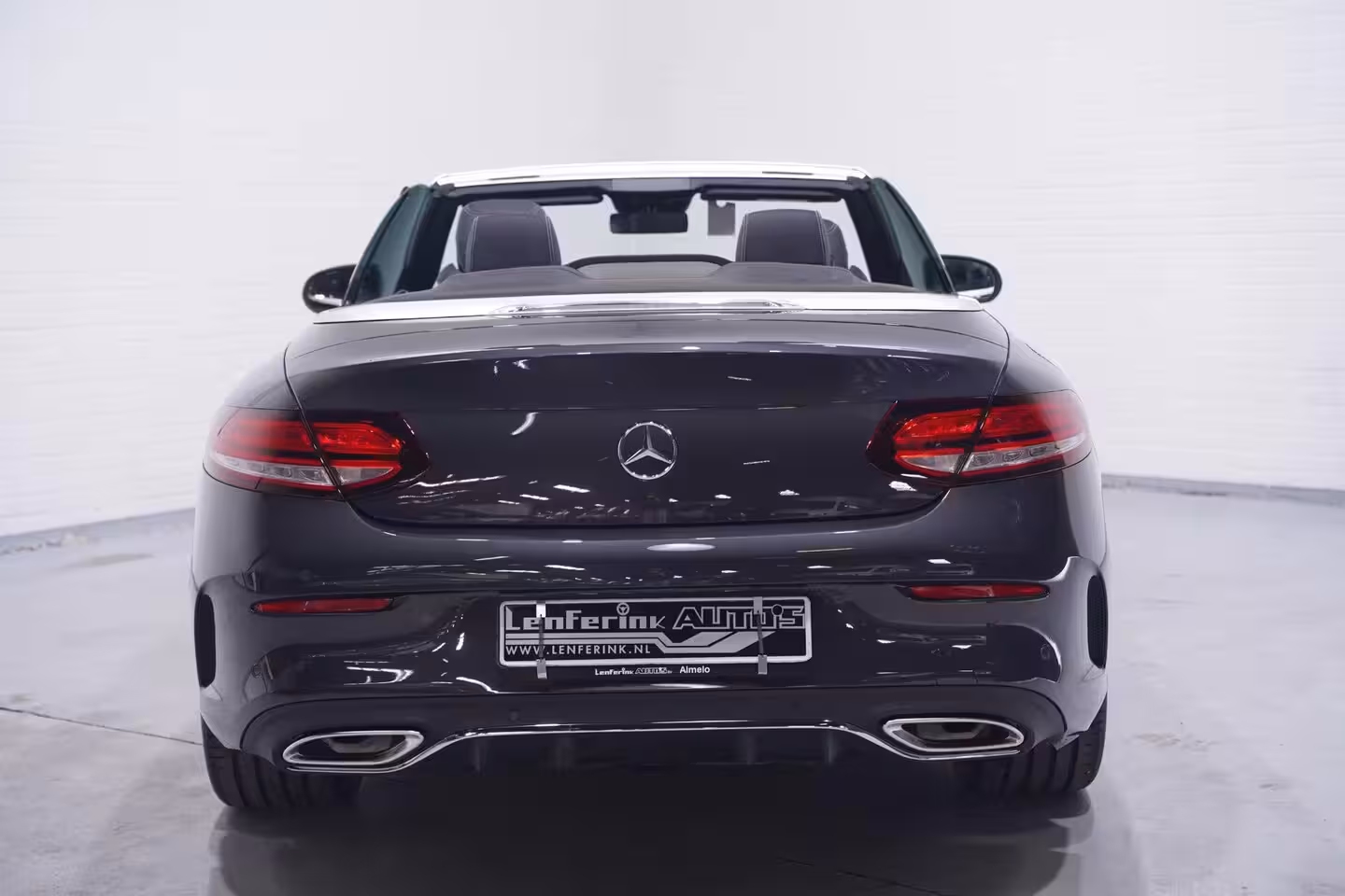 Mercedes-Benz C-klasse Cabrio 180 AMG Line AMG Styling Camera lederen-bekleding Apple Carplay digi-dashboard 18"-lmv spo