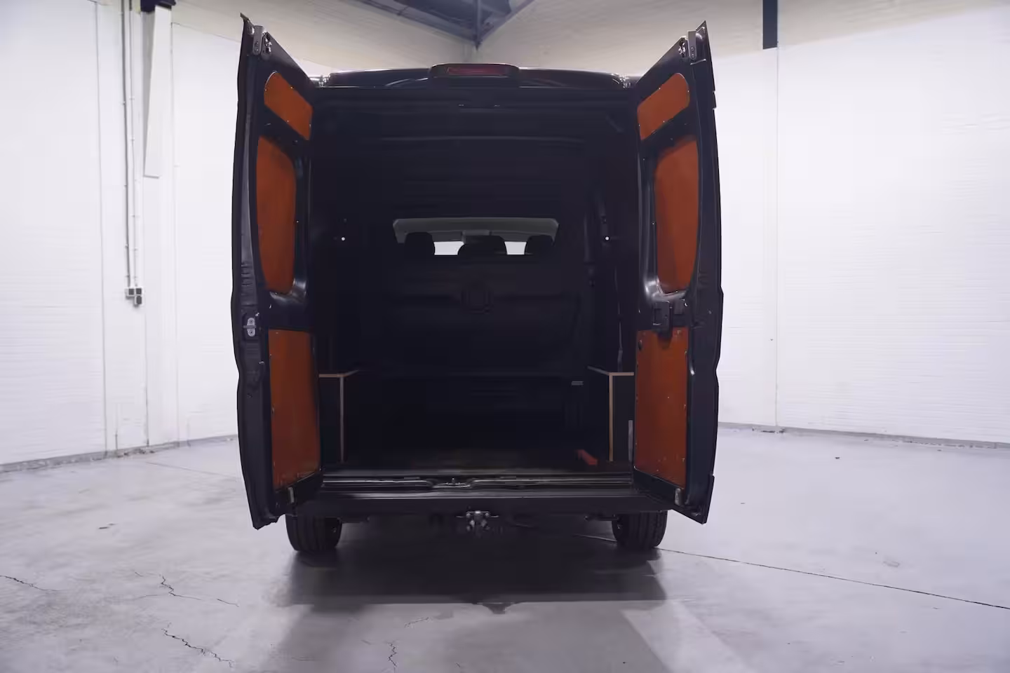 Fiat Ducato 2.3 MultiJet 120 pk Dubbel Cabine L2H2 Navi Camera, Cruise Control, Trekhaak 2.500 kg, 6-Z