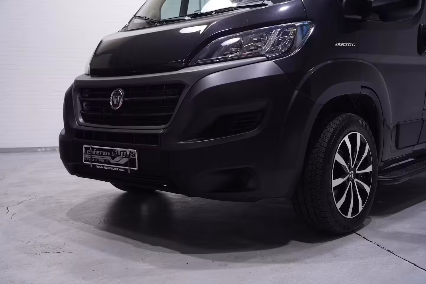 Fiat Ducato 2.3 MultiJet 120 pk Dubbel Cabine L2H2 Navi Camera, Cruise Control, Trekhaak 2.500 kg, 6-Z