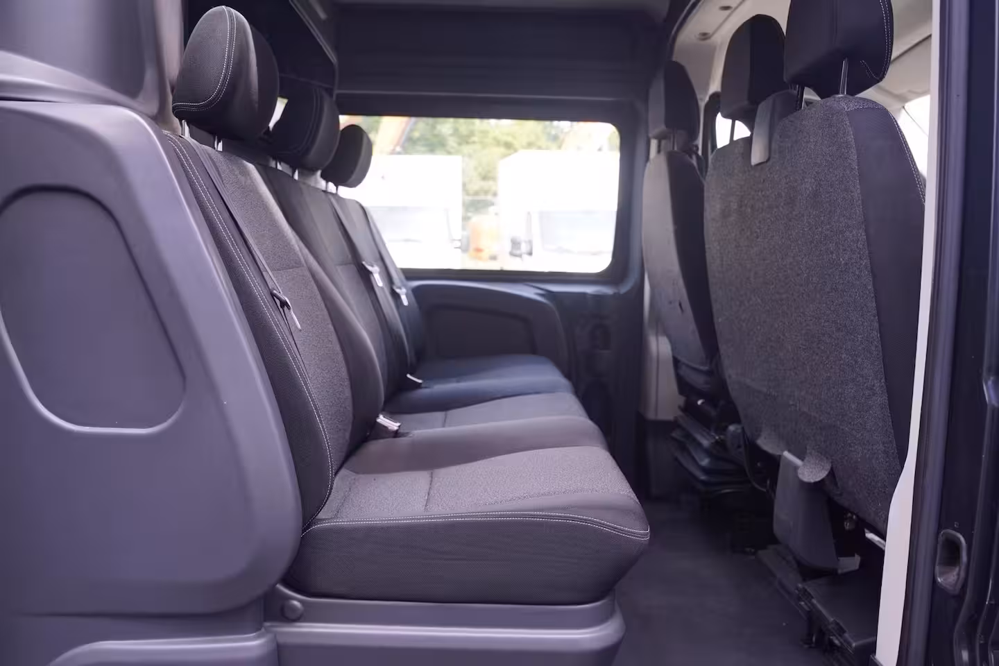 Fiat Ducato 2.3 MultiJet 120 pk Dubbel Cabine L2H2 Navi Camera, Cruise Control, Trekhaak 2.500 kg, 6-Z