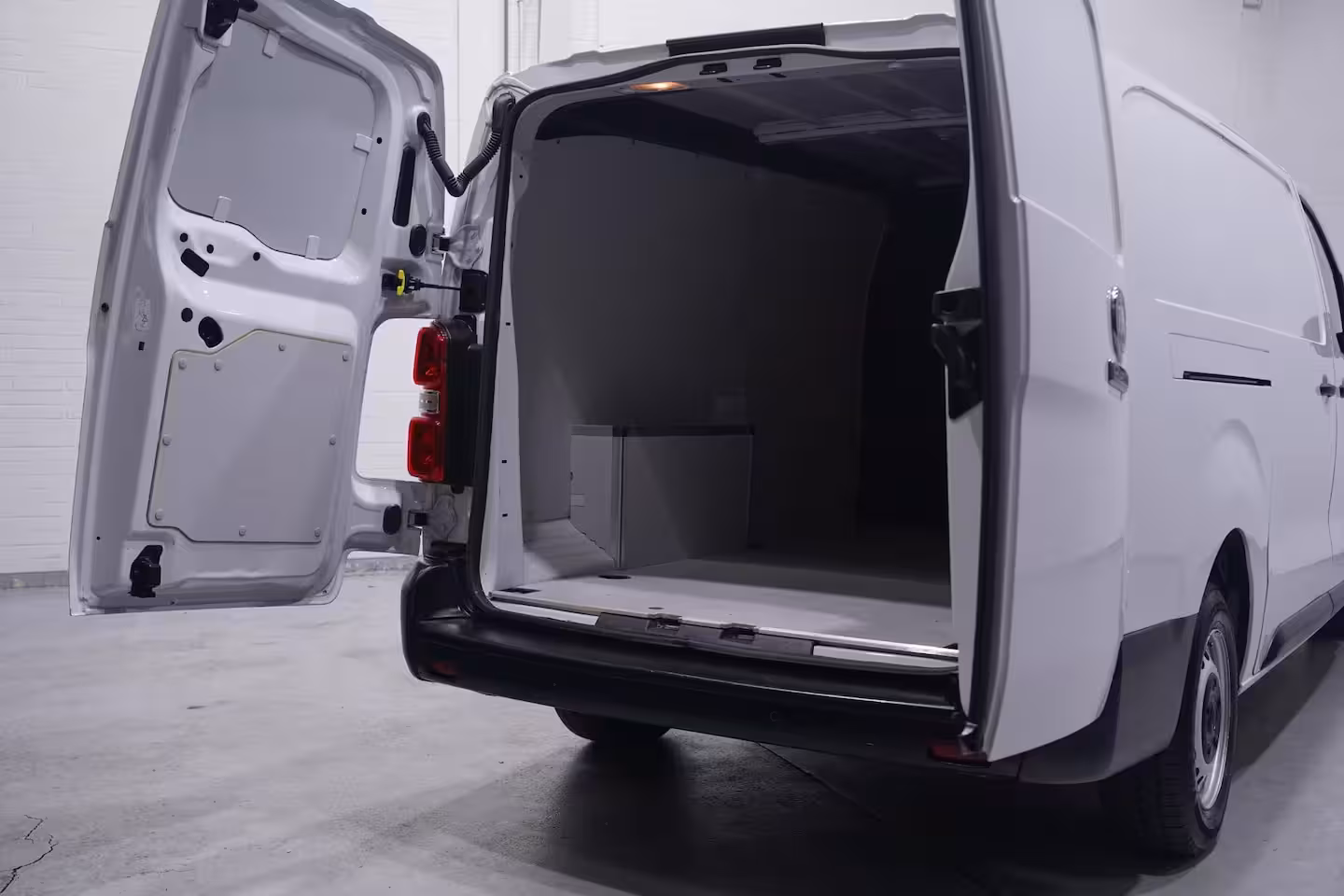 Fiat Scudo 1.5 Multijet 102 pk L3 Airco, Apple Carplay Cruise control, Laadruimte Pakket, PDC achter,