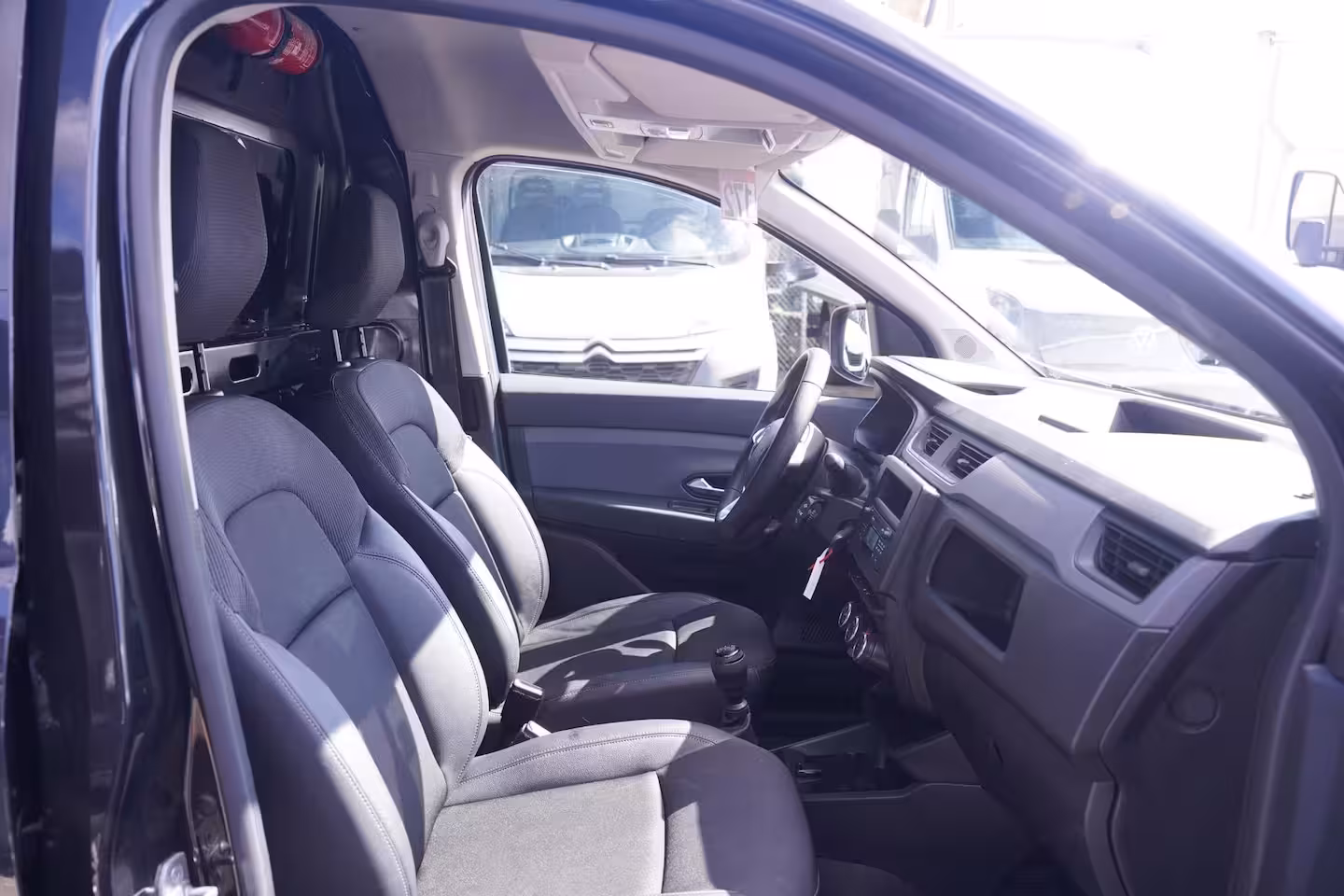 Renault Kangoo Express 1.3 TCe 102 pk Benzine Airco, Trekhaak Imperiaal, PDC achter, 2-Zits