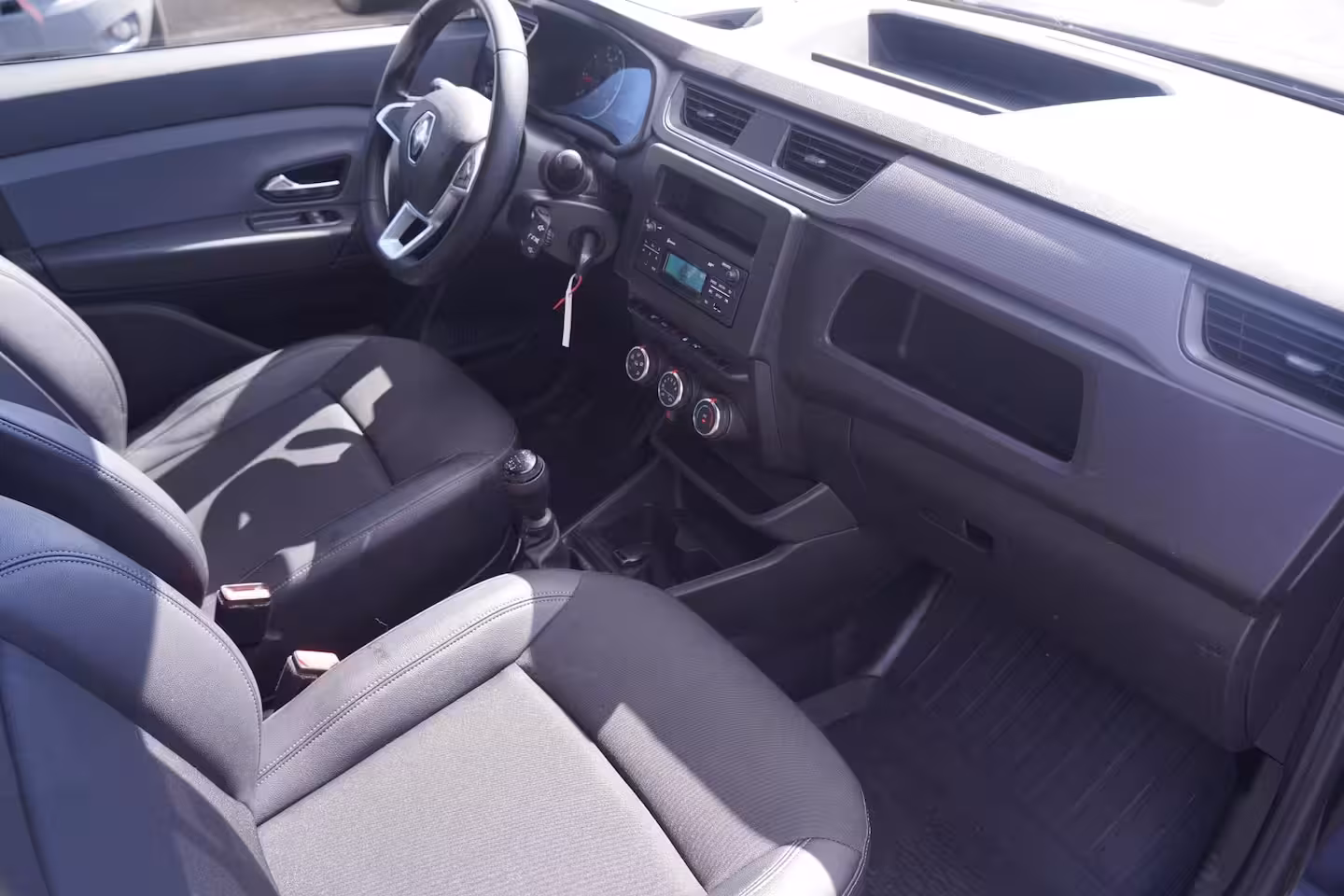 Renault Kangoo Express 1.3 TCe 102 pk Benzine Airco, Trekhaak Imperiaal, PDC achter, 2-Zits
