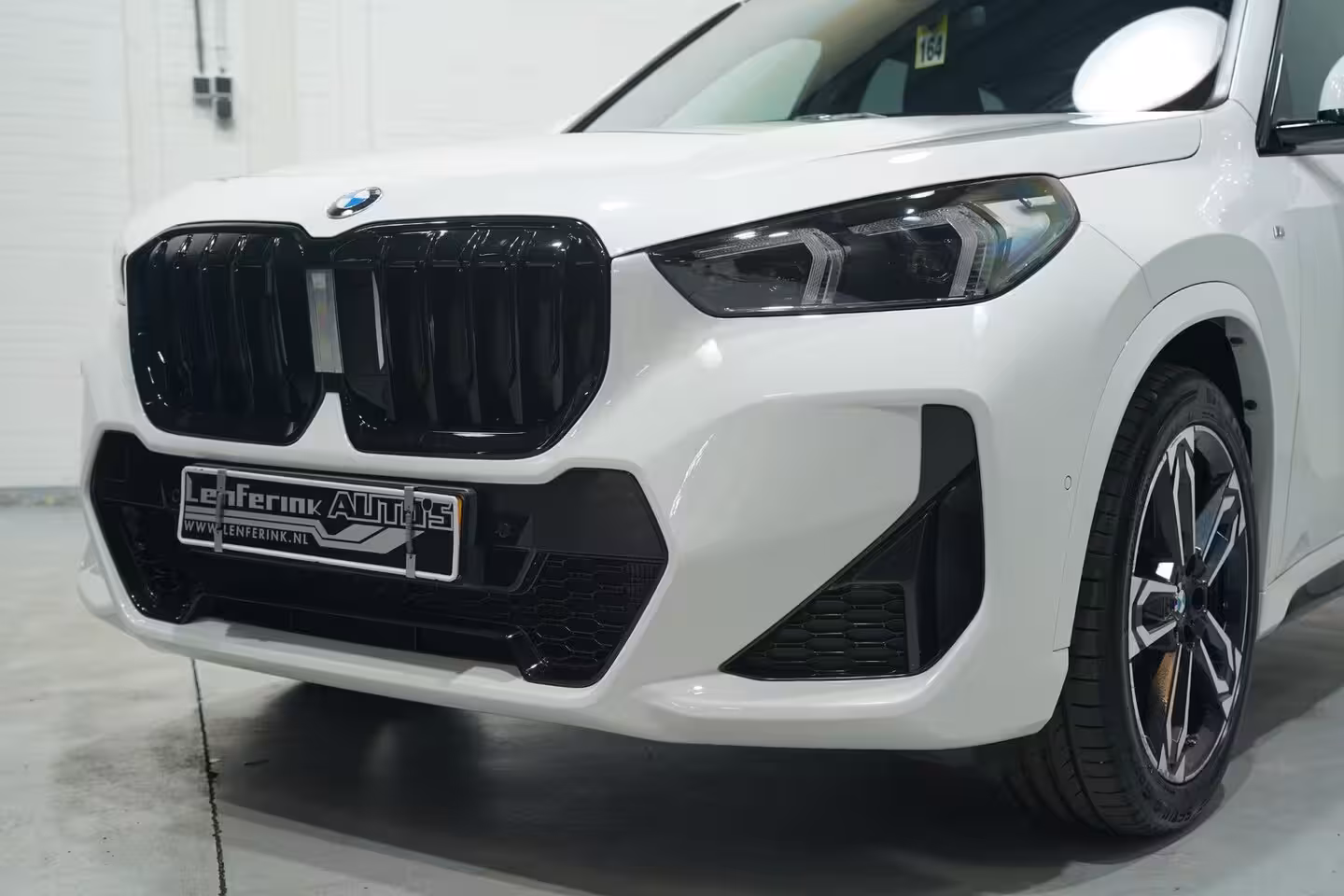 BMW X1 sDrive20i M Sport Panodak Led koplampen Camera Shadowline Stuur- en stoelverwarming 19 Inc