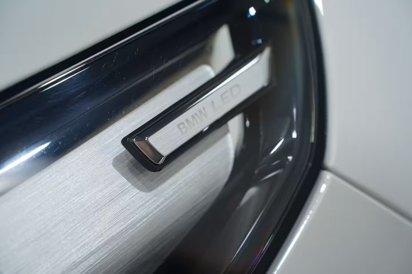BMW X1 sDrive20i M Sport Panodak Led koplampen Camera Shadowline Stuur- en stoelverwarming 19 Inc