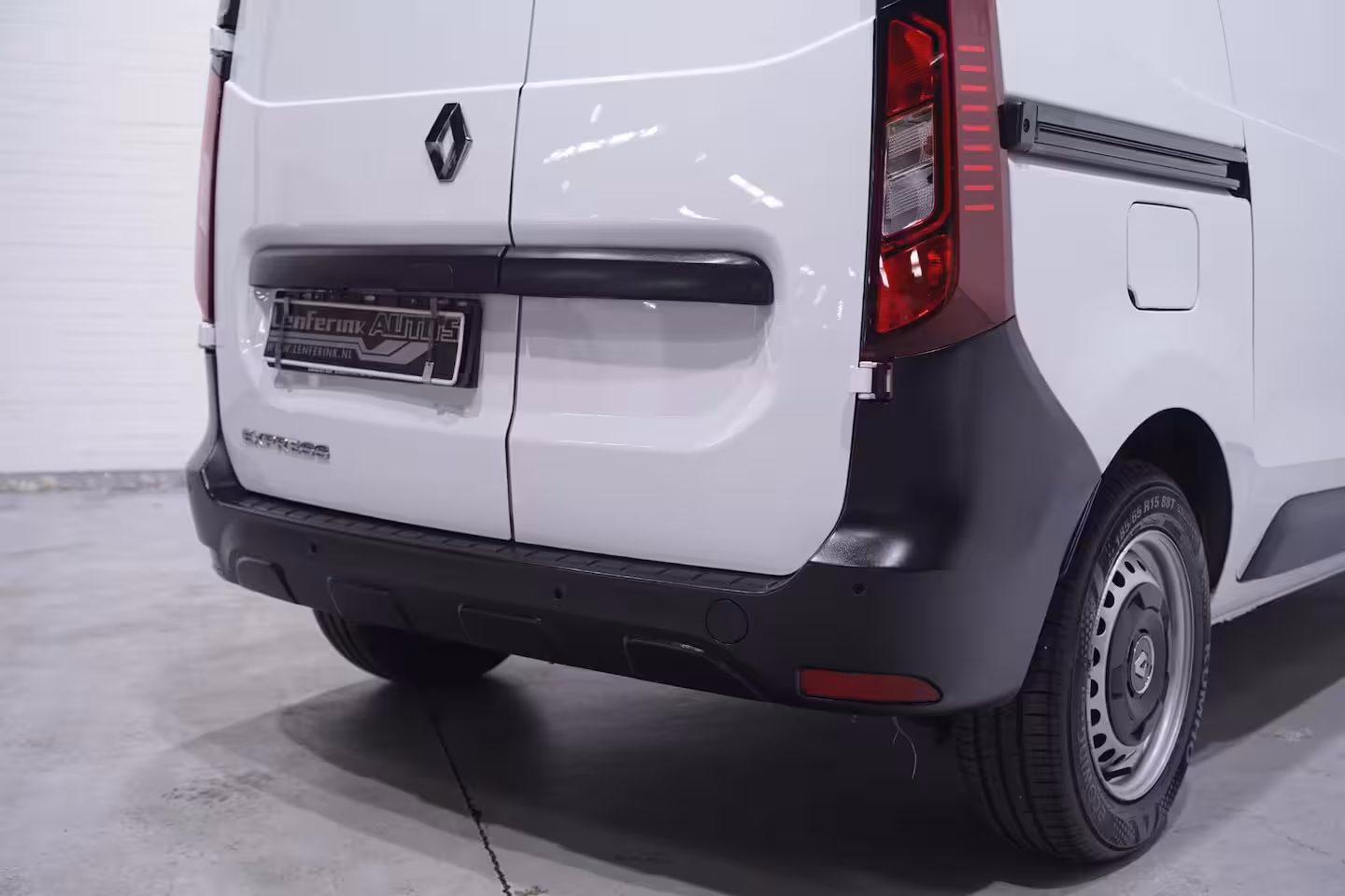 Renault Kangoo Express 1.3 TCe 100 pk Benzine L1 Airco Audio met Bluetooth, Elek. Pakket, PDC achter, 2-Zits