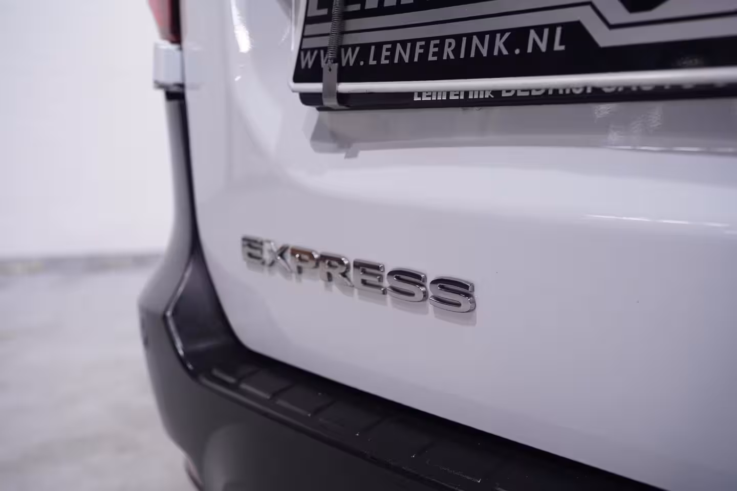 Renault Kangoo Express 1.3 TCe 100 pk Benzine L1 Airco Audio met Bluetooth, Elek. Pakket, PDC achter, 2-Zits