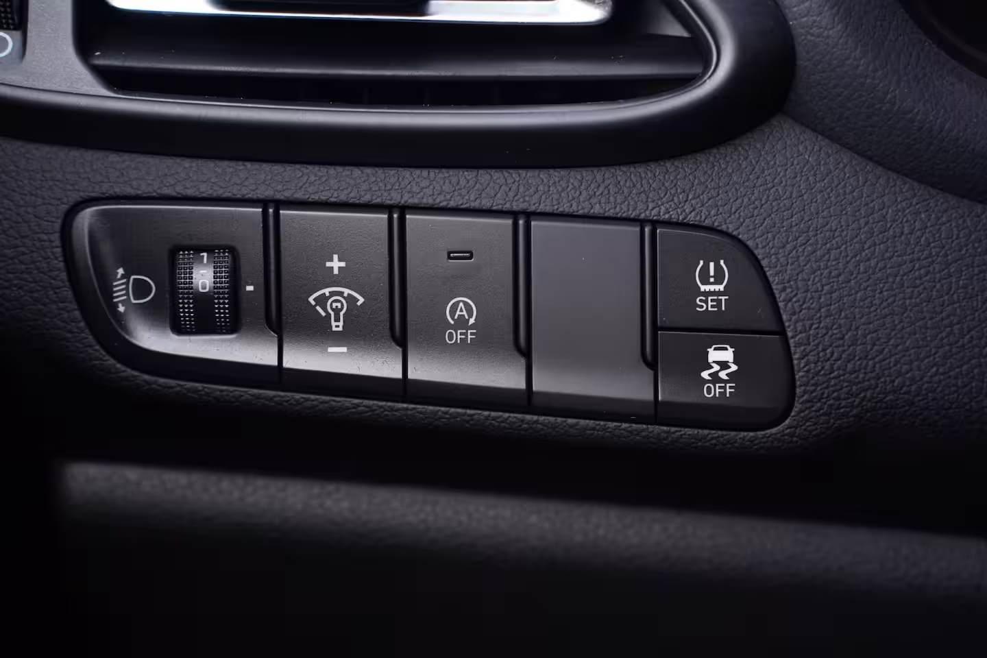 Hyundai i30 1.0 T-GDi MHEV Comfort Smart Apple Carplay Navi Airco Achteruitrijcamera Stuur/Stoelverwar