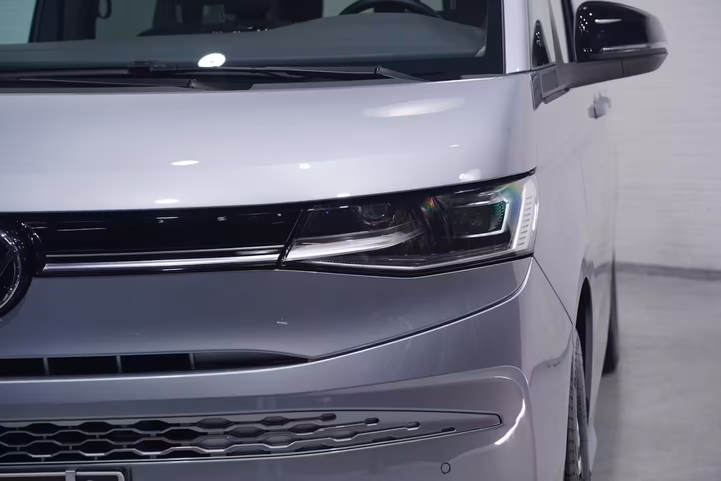 Volkswagen Multivan 1.4 eHybrid L2H1 Style NAP SOH 100% Iq Light Panodak Trekhaak Apple Carplay Camera