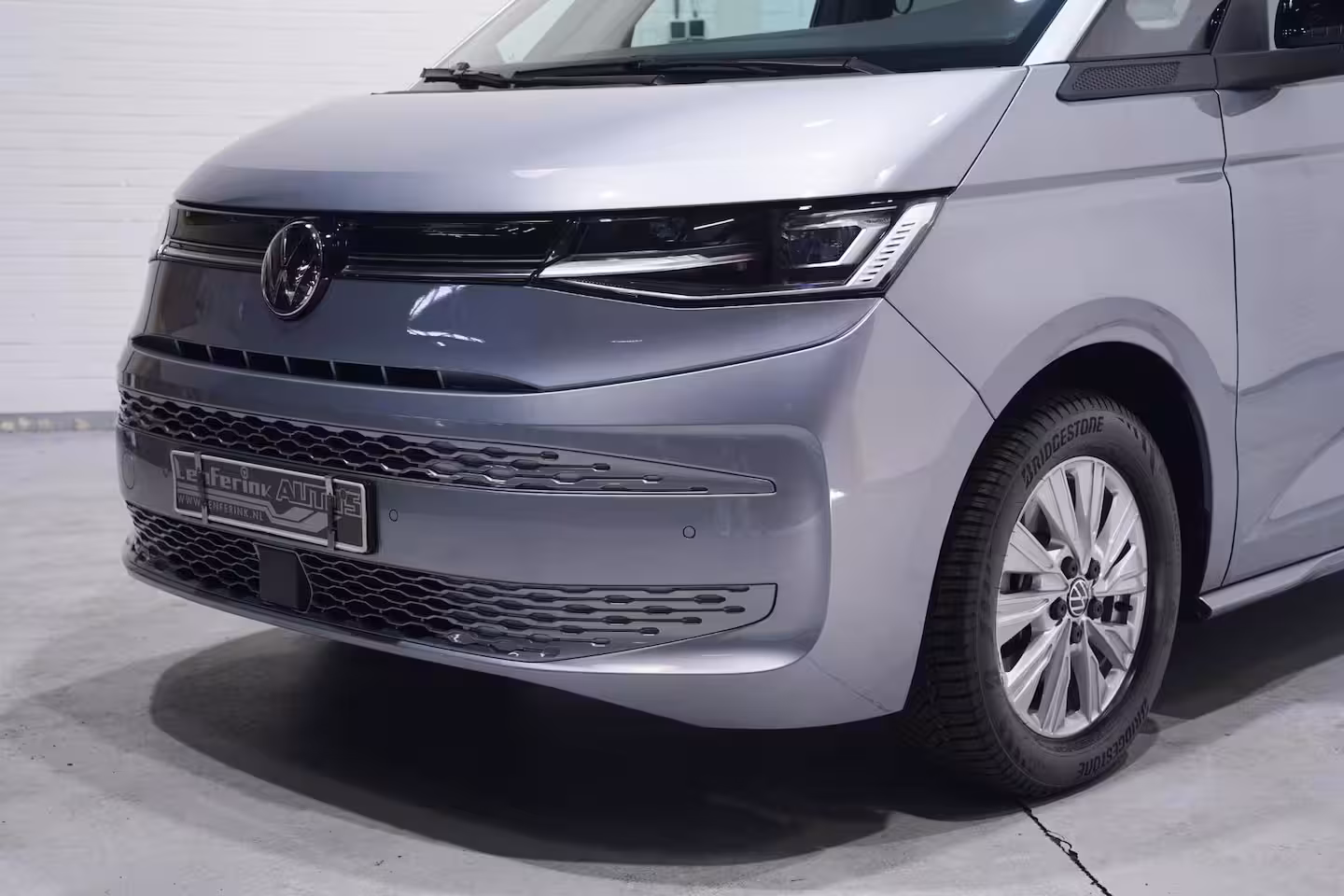 Volkswagen Multivan 1.4 eHybrid L2H1 Style NAP SOH 100% Iq Light Panodak Trekhaak Apple Carplay Camera