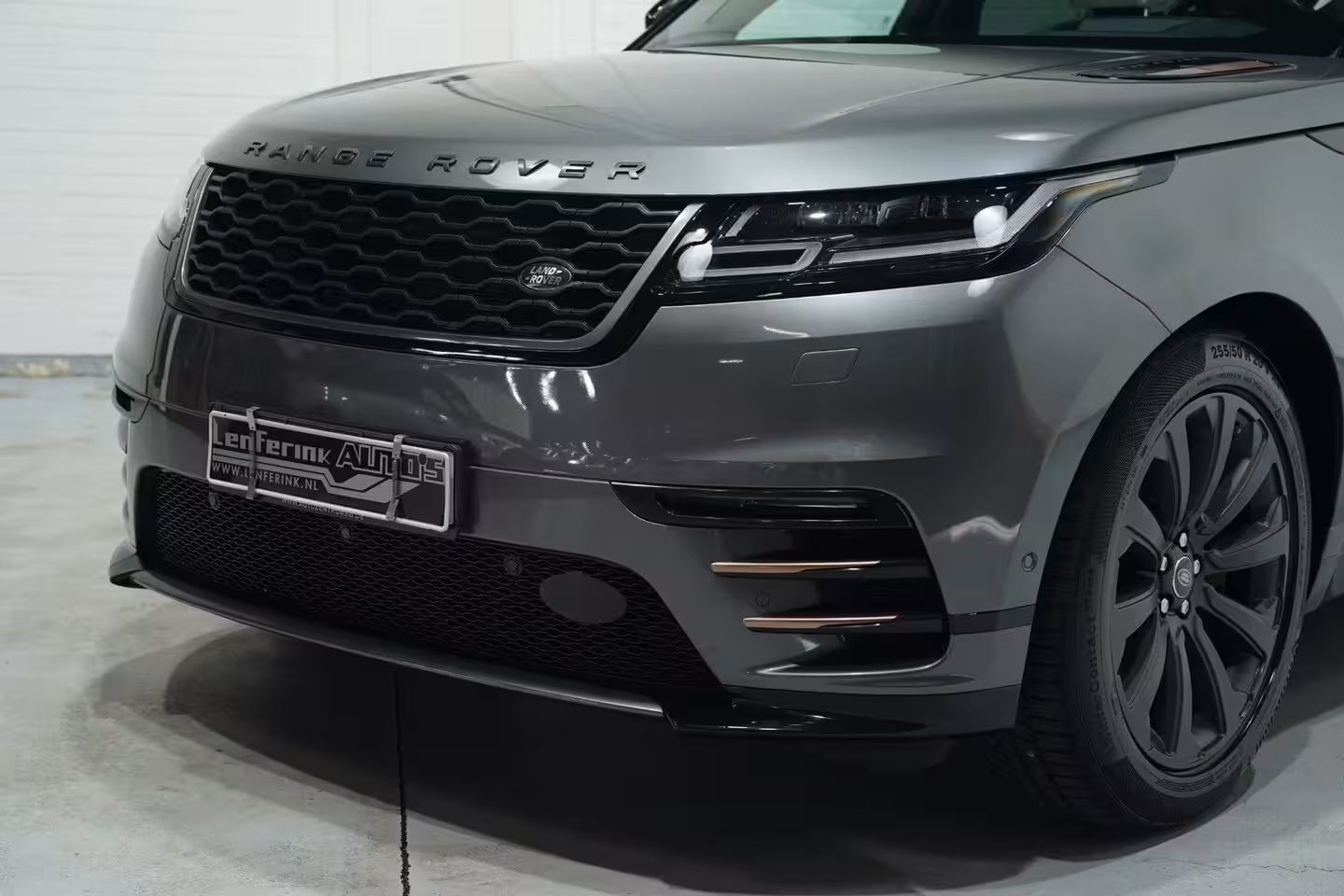 Land Rover Range Rover Velar 300D 3.0 V6 D300 R-Dynamic R-Dynamic Luchtvering stoelen electrisch bedienbaar L-memory pr