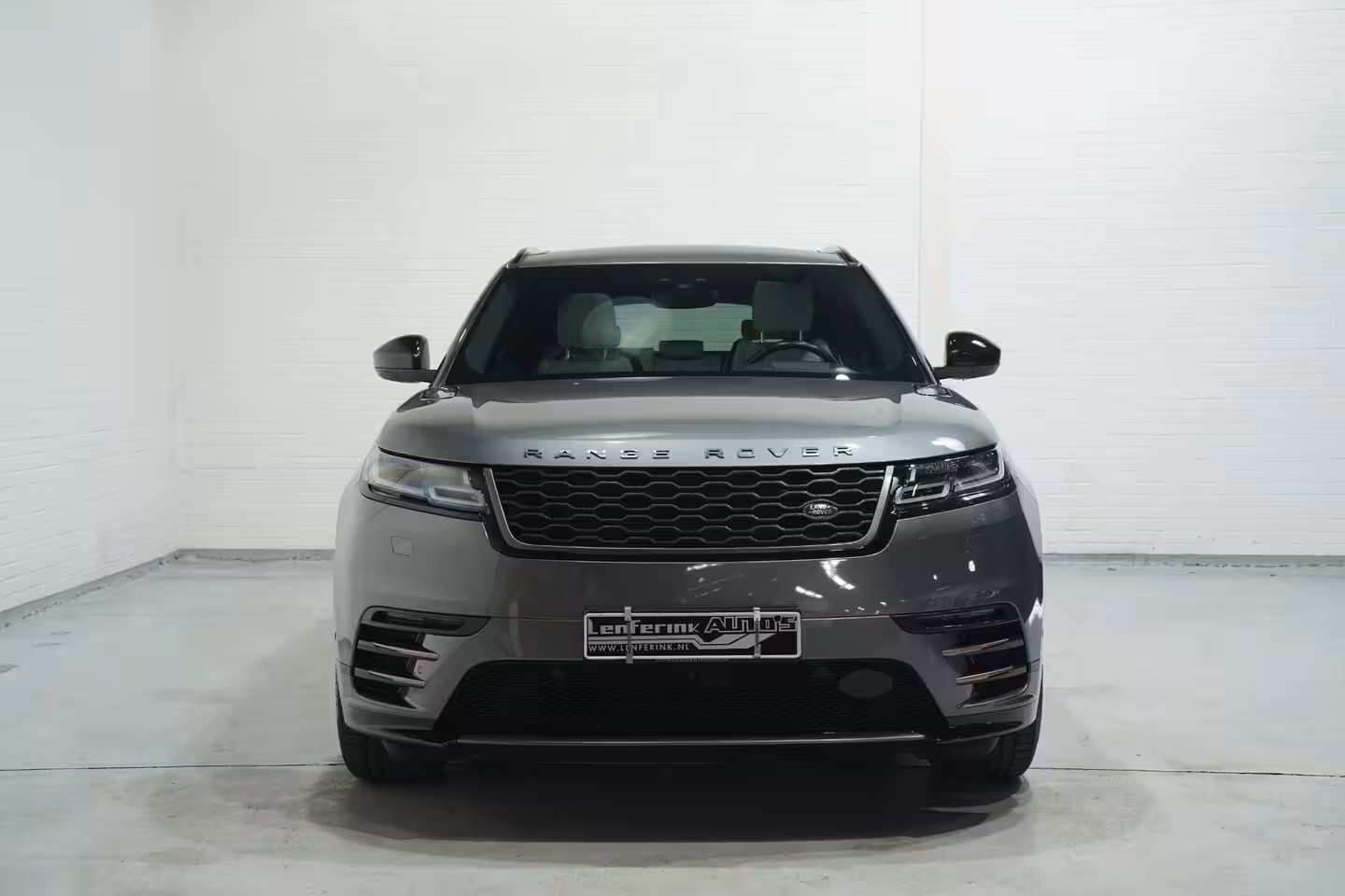 Land Rover Range Rover Velar 300D 3.0 V6 D300 R-Dynamic R-Dynamic Luchtvering stoelen electrisch bedienbaar L-memory pr