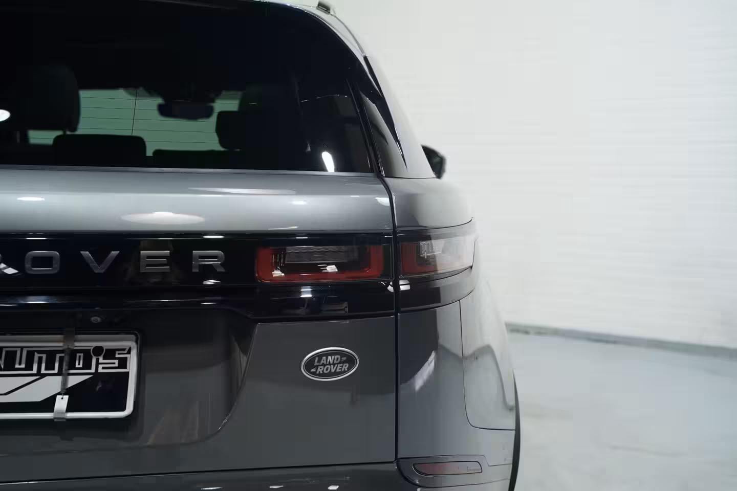 Land Rover Range Rover Velar 300D 3.0 V6 D300 R-Dynamic R-Dynamic Luchtvering stoelen electrisch bedienbaar L-memory pr