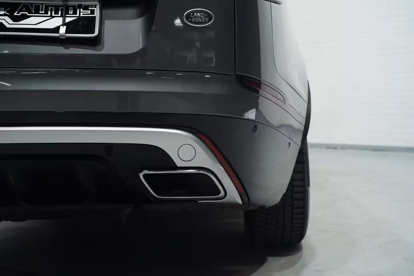 Land Rover Range Rover Velar 300D 3.0 V6 D300 R-Dynamic R-Dynamic Luchtvering stoelen electrisch bedienbaar L-memory pr
