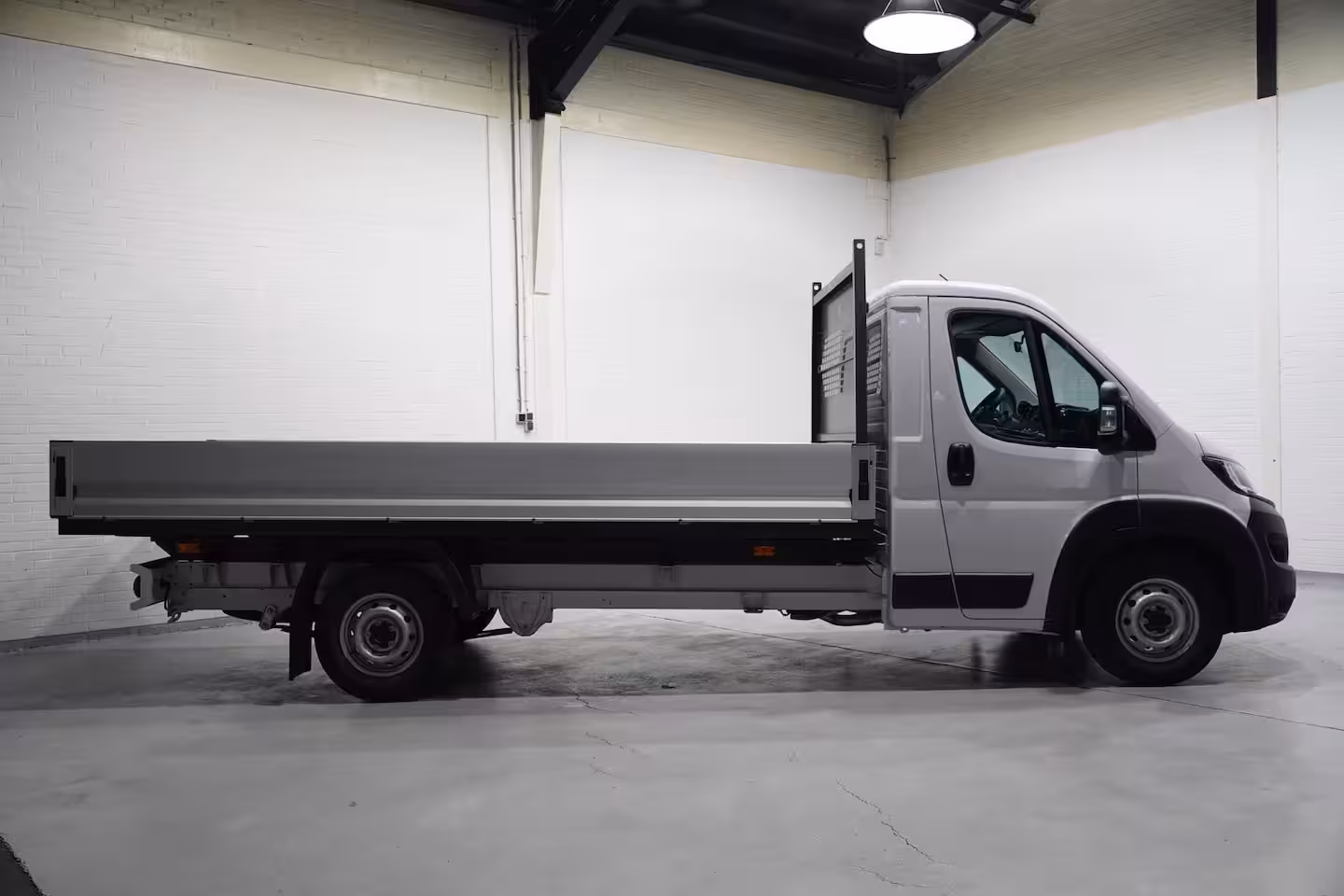 Fiat Ducato 2.2 MJet 140 pk L4 Pick Up / Open Laadbak Airco, Cruise Control, 3-Zits, LxBxH 420x202x40