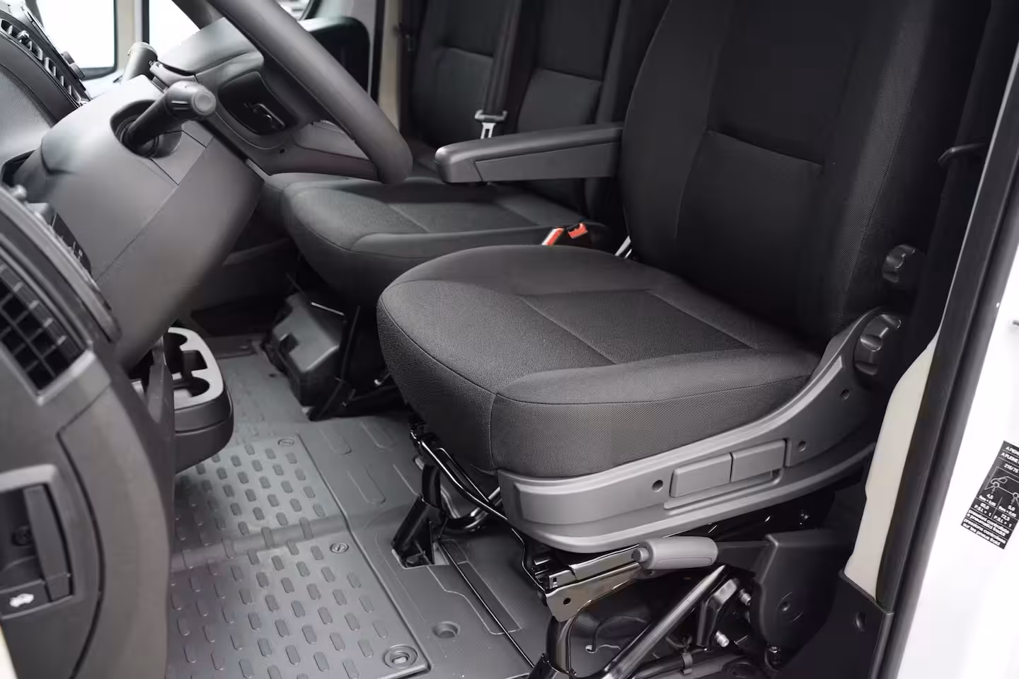 Fiat Ducato 2.2 MJet 140 pk L4 Pick Up / Open Laadbak Airco, Cruise Control, 3-Zits, LxBxH 420x202x40