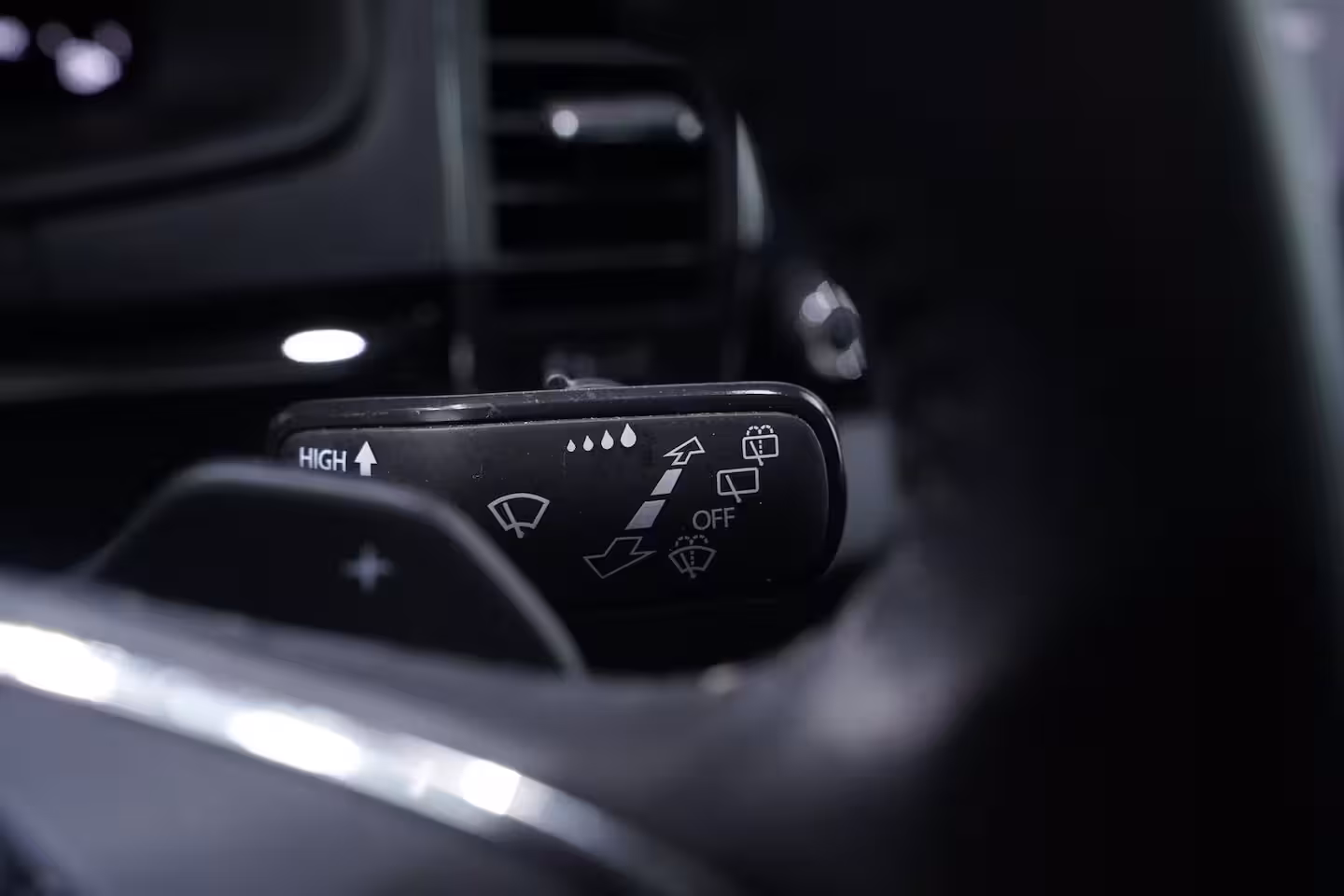 Skoda Karoq 1.5 TSI ACT Business Edition Plus NAP Clima Winterpakket Navi Camera PDC v+a Voorruitverwa