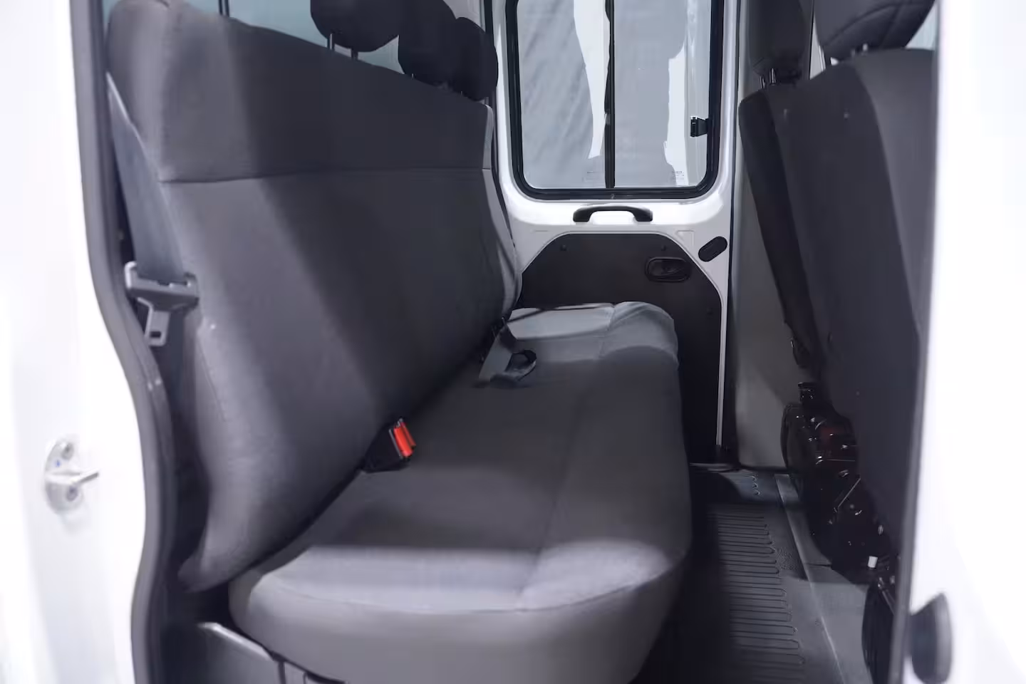 Renault Master 2.3 dCi 145 pk Pick Up / Open Laadbak 6-Zits Airco, Trekhaak 3.500 kg, LxBxH 245x208x38 cm