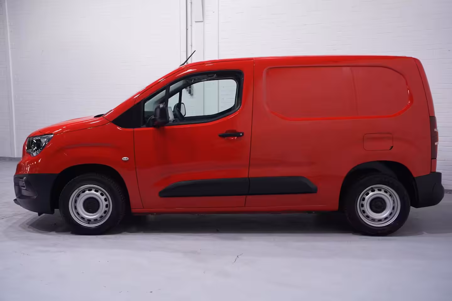 Opel Combo 1.5D 102 pk L1H1 Edition Navi, Airco Cruise Control, NAP, Laadruimte Pakket, PDC achter, 2
