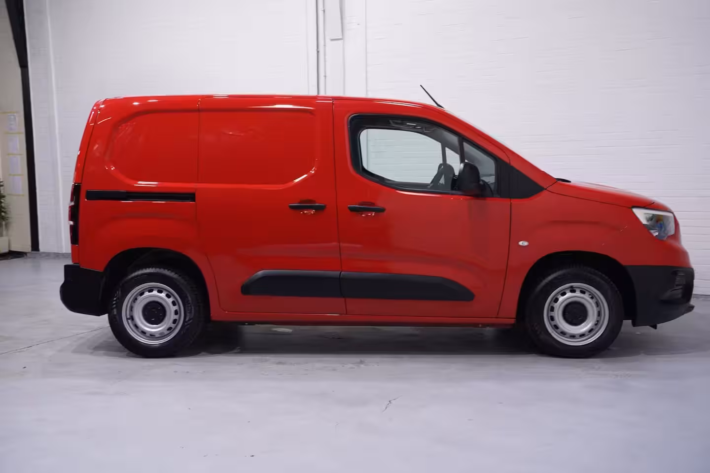 Opel Combo 1.5D 102 pk L1H1 Edition Navi, Airco Cruise Control, NAP, Laadruimte Pakket, PDC achter, 2