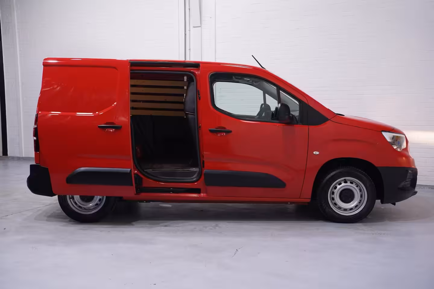 Opel Combo 1.5D 102 pk L1H1 Edition Navi, Airco Cruise Control, NAP, Laadruimte Pakket, PDC achter, 2
