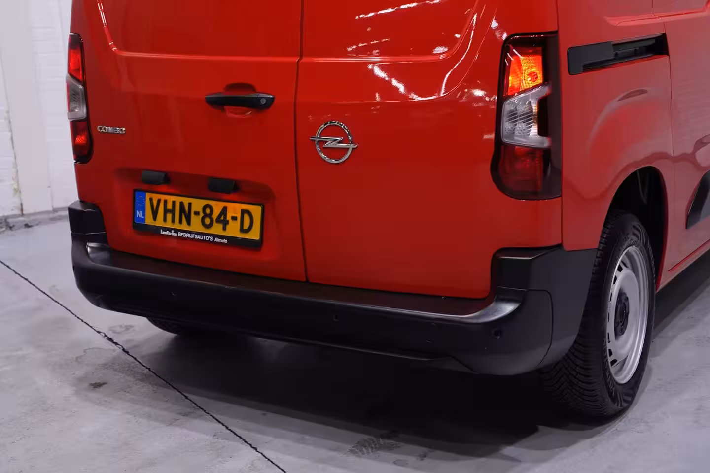 Opel Combo 1.5D 102 pk L1H1 Edition Navi, Airco Cruise Control, NAP, Laadruimte Pakket, PDC achter, 2