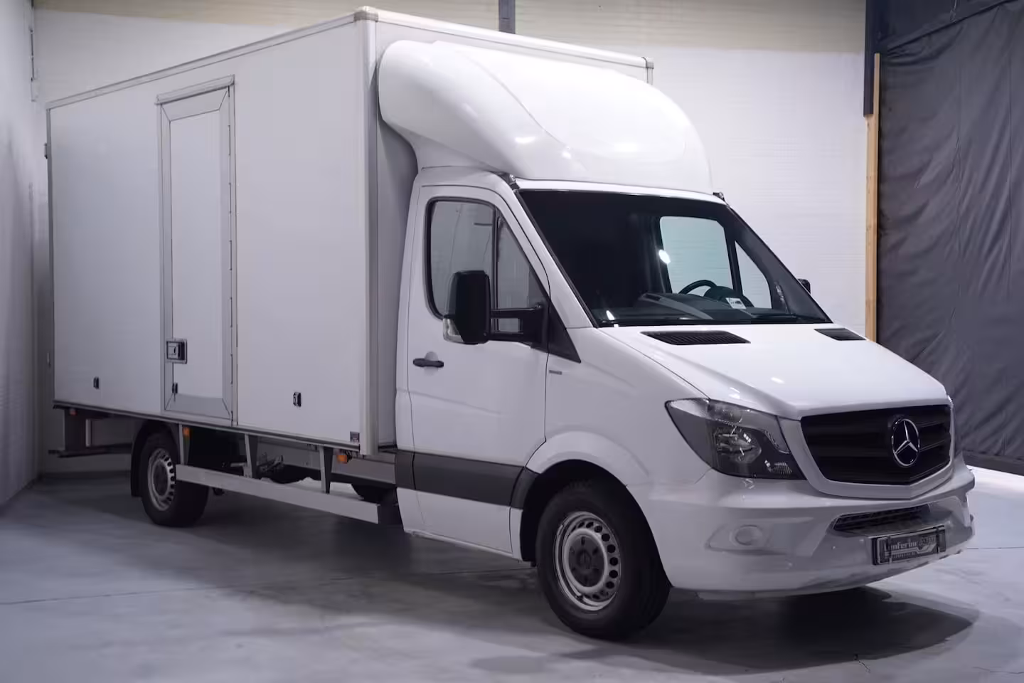 Mercedes-Benz Sprinter 311 CDI Automaat Bakwagen met Deuren 20M3 Airco, Dakspoiler, LxBxH 430x210x220 cm, NAP, 3
