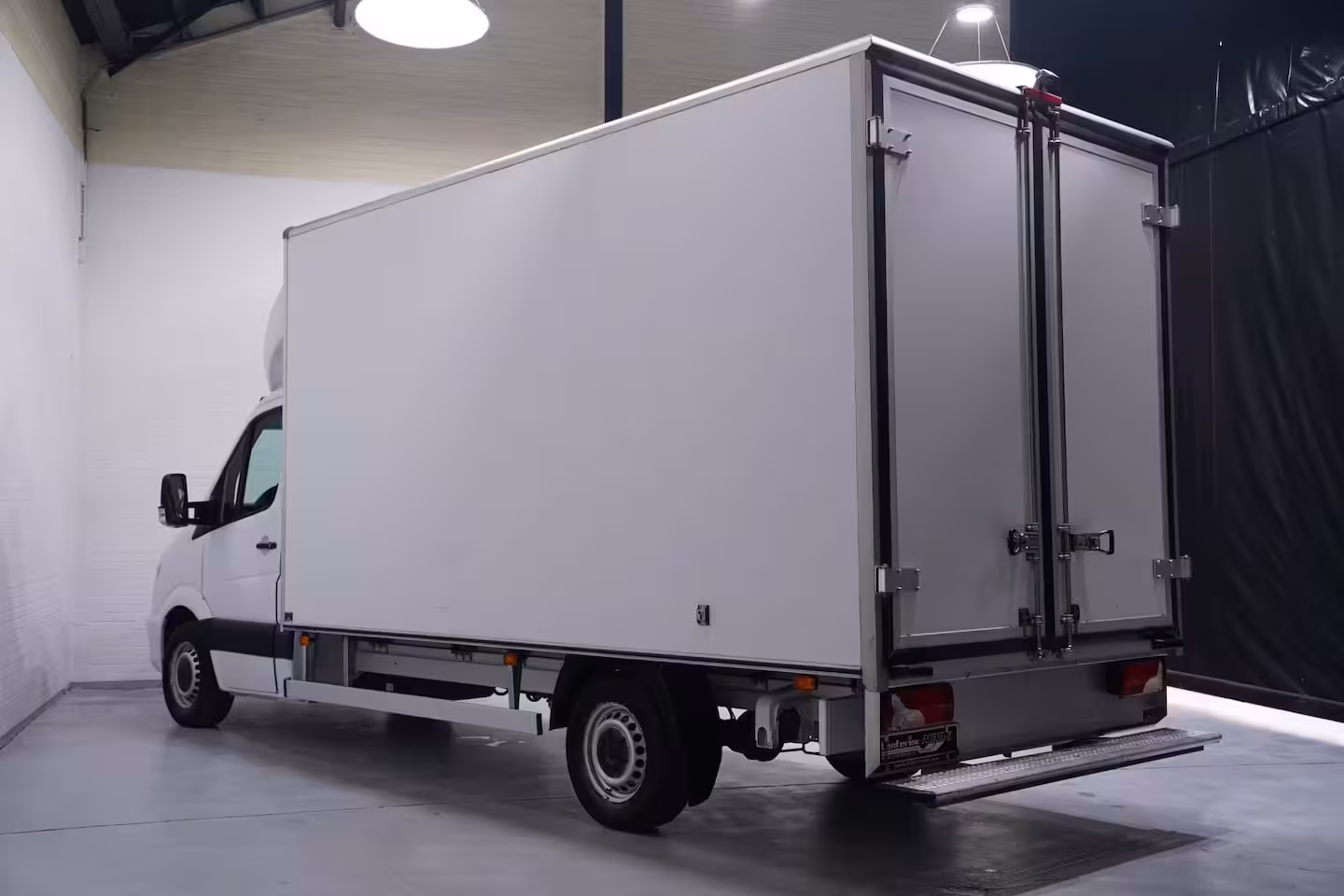 Mercedes-Benz Sprinter 311 CDI Automaat Bakwagen met Deuren 20M3 Airco, Dakspoiler, LxBxH 430x210x220 cm, NAP, 3