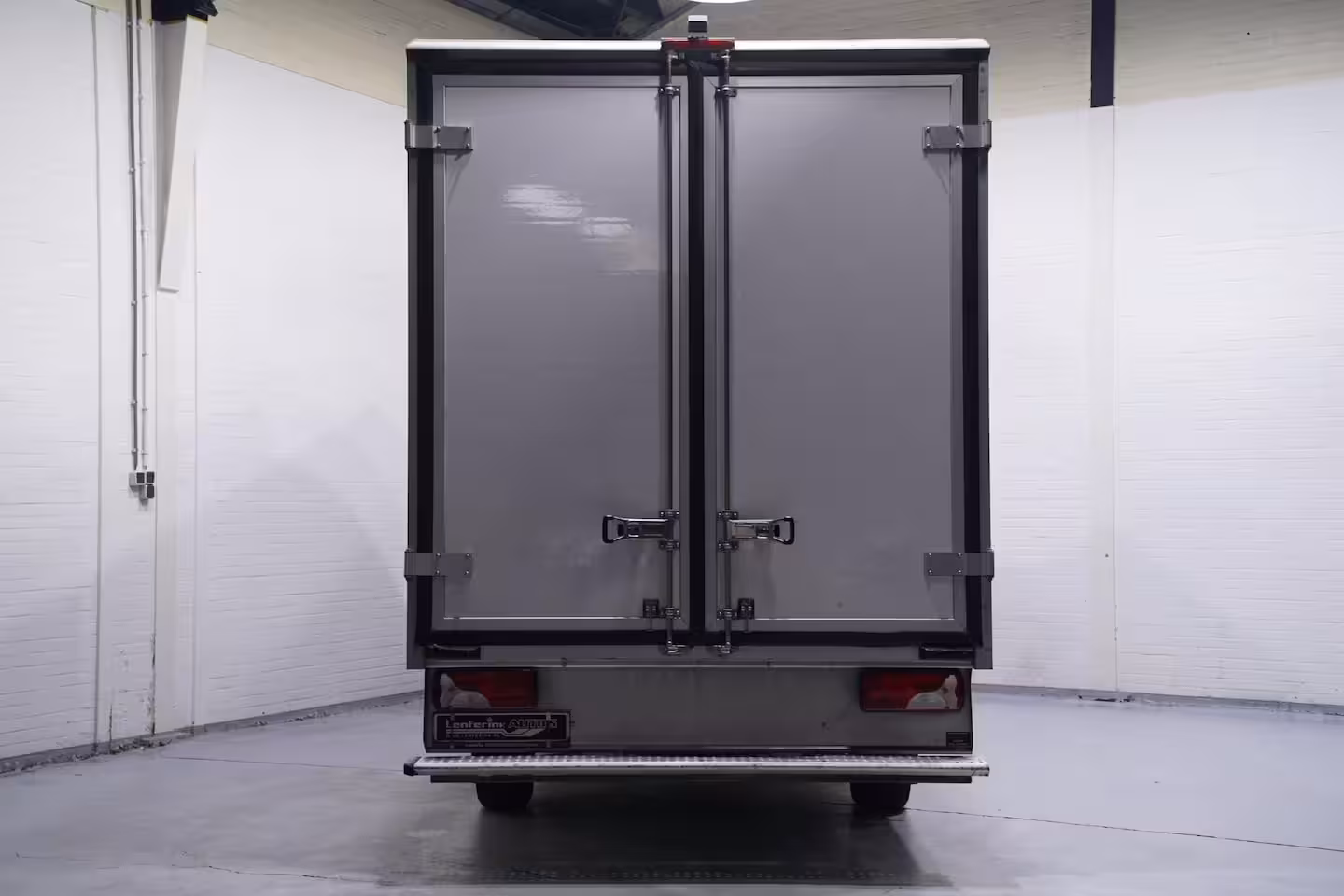 Mercedes-Benz Sprinter 311 CDI Automaat Bakwagen met Deuren 20M3 Airco, Dakspoiler, LxBxH 430x210x220 cm, NAP, 3