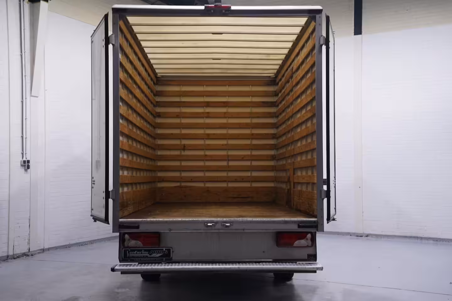 Mercedes-Benz Sprinter 311 CDI Automaat Bakwagen met Deuren 20M3 Airco, Dakspoiler, LxBxH 430x210x220 cm, NAP, 3
