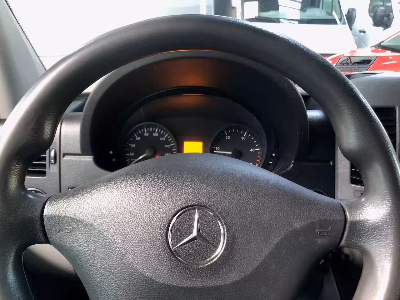 Mercedes-Benz Sprinter 311 CDI Automaat Bakwagen met Deuren 20M3 Airco, Dakspoiler, LxBxH 430x210x220 cm, NAP, 3