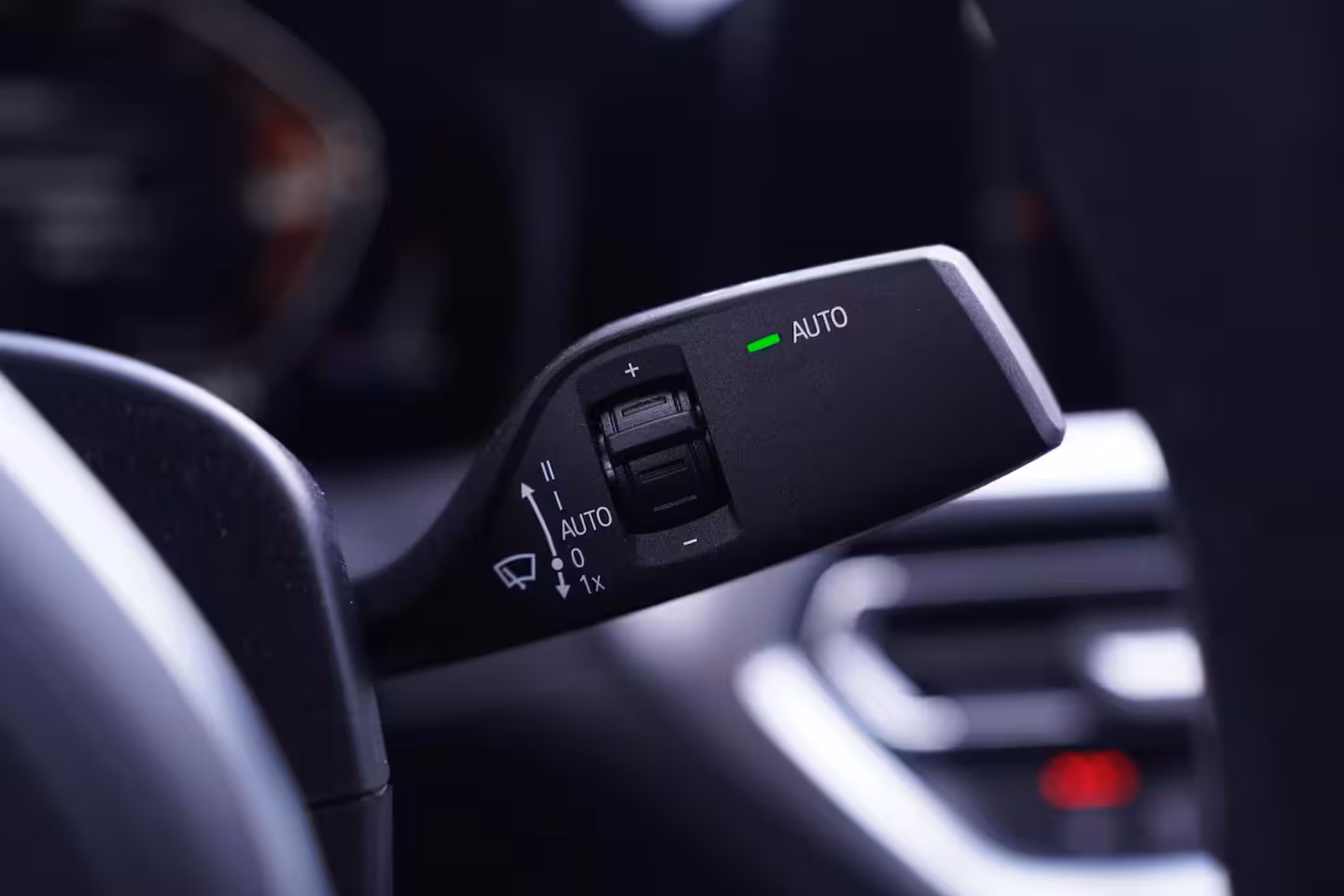 BMW 3-serie 320i Sport Line Led koplampen Apple Carplay Leder Memory Stoelverwarming 1e Eigenaar NAP