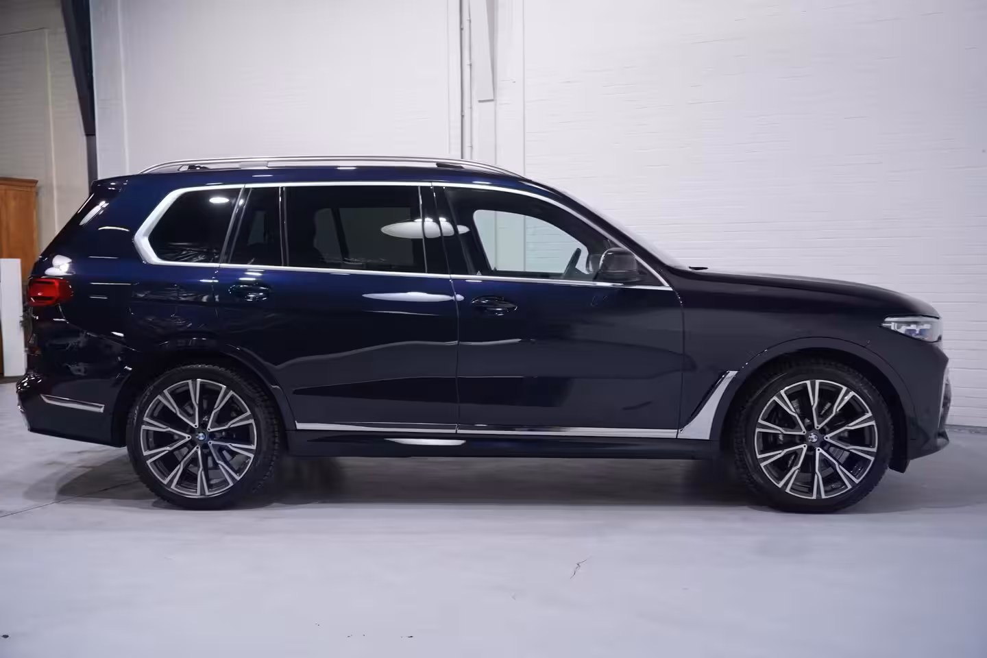 BMW X7 xDrive40i M Sport NAP M Stoelen 7- zits Carbon spiegels Leder dashbord Massage Standverwar